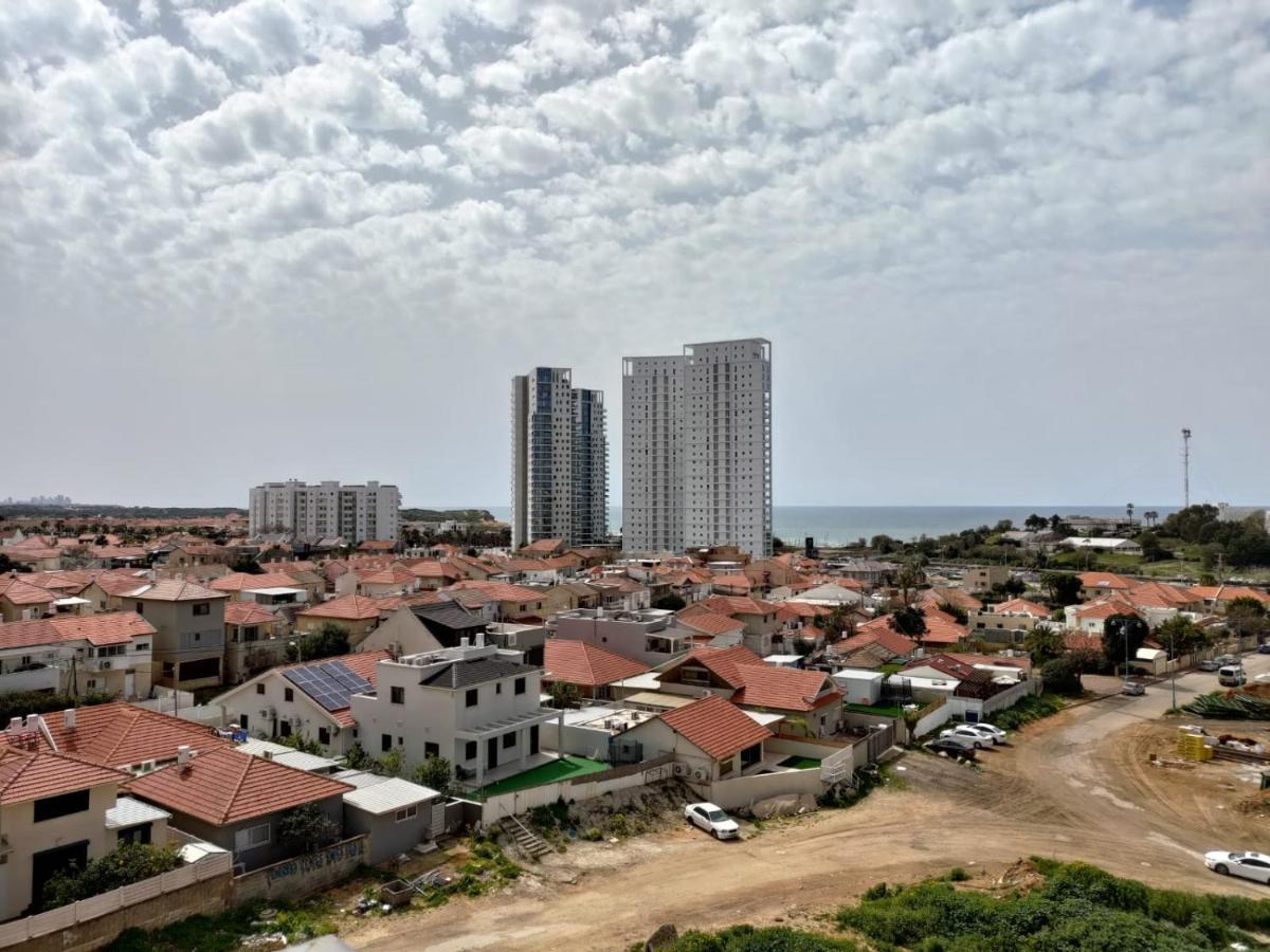 Appartamento Sea& Sun Hadera Esterno foto
